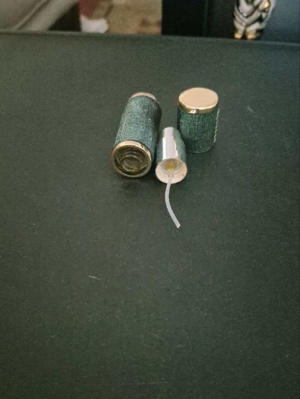 Refillable Green Pocket Spray Atomizer with Gold Trim - Picture 2 of 2